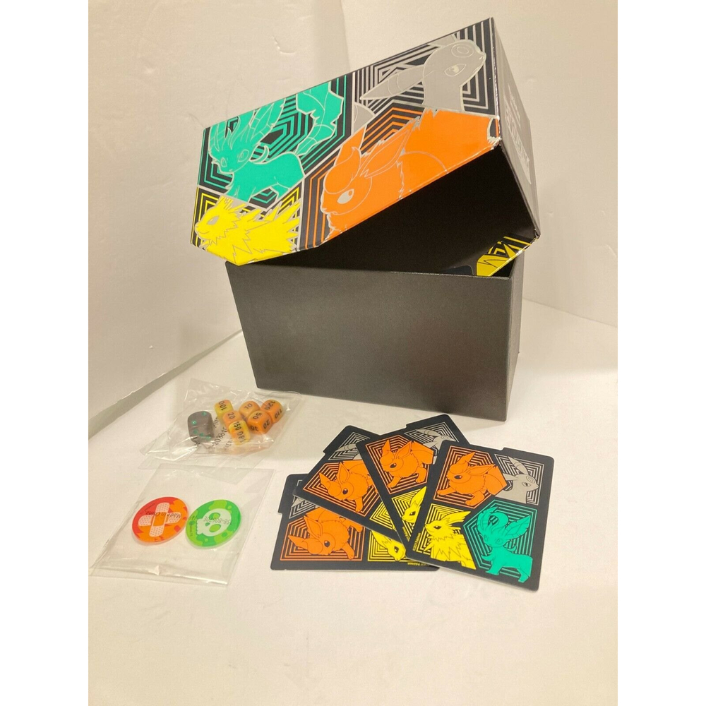Pokemon Sword & Shield Evolving Skies Card Box and Accessories